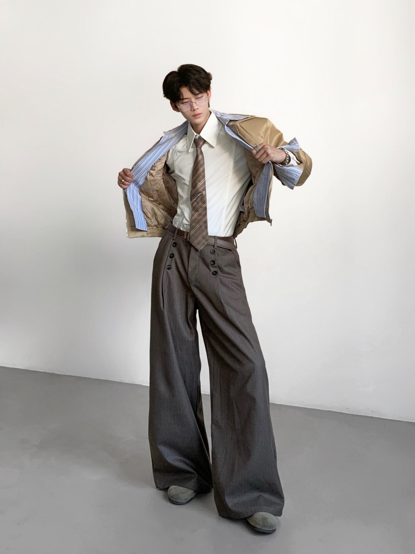Męskie spodnie garniturowe Ace – Tailored Trouser Wide recenzja i cena
