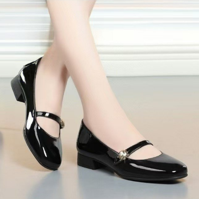 Klasyczne buty typu Mary Jane  – Womens Heels recenzja i cena