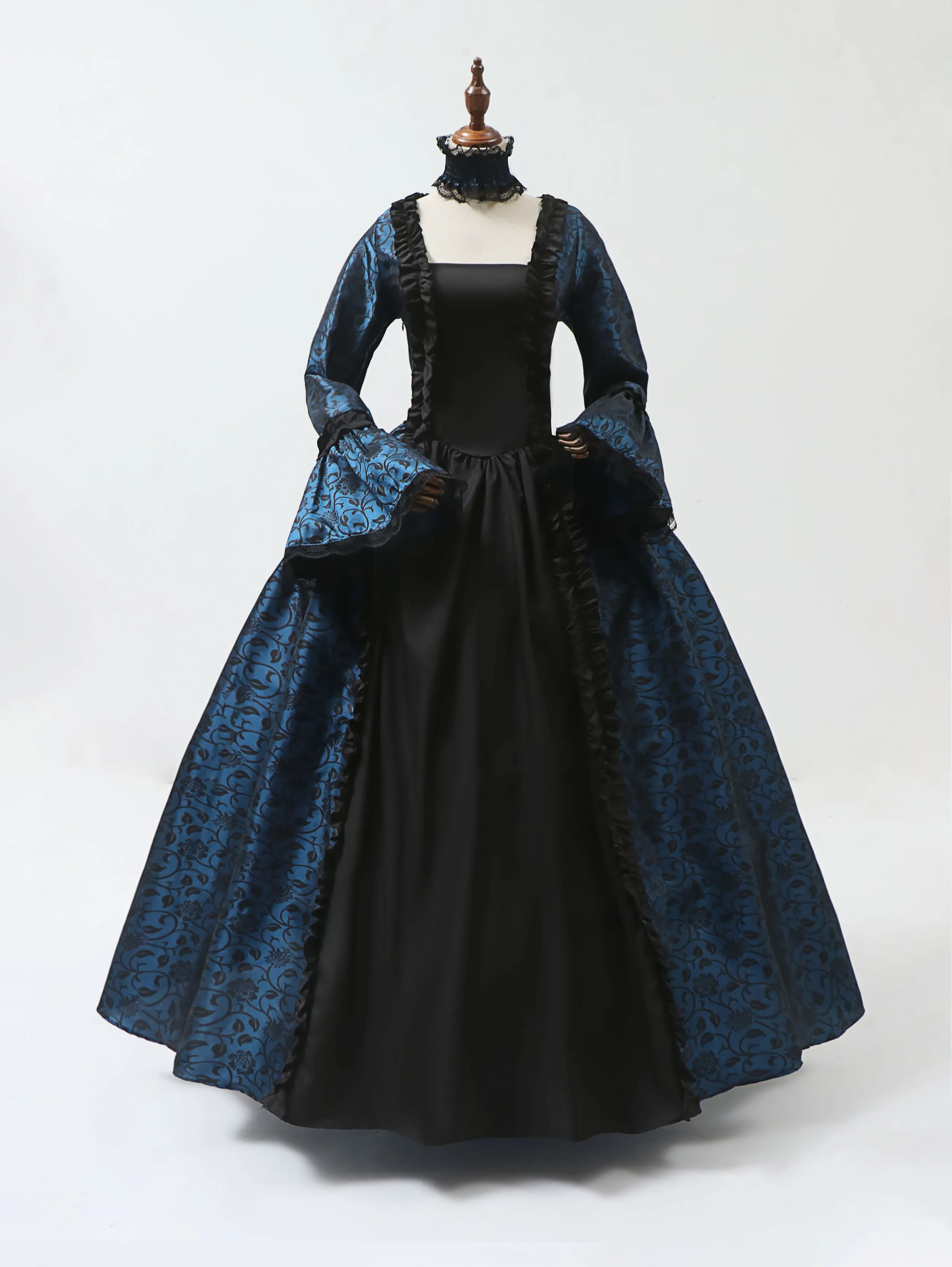 Sukienka Cosplay Marii Antonin – Evening Gown recenzja i cena